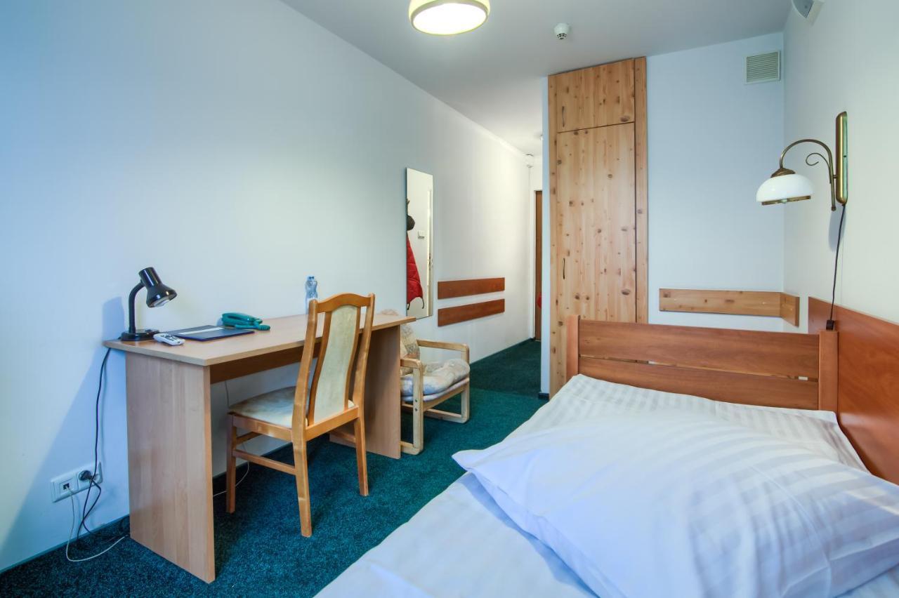 Hotel Konin 코닌 외부 사진