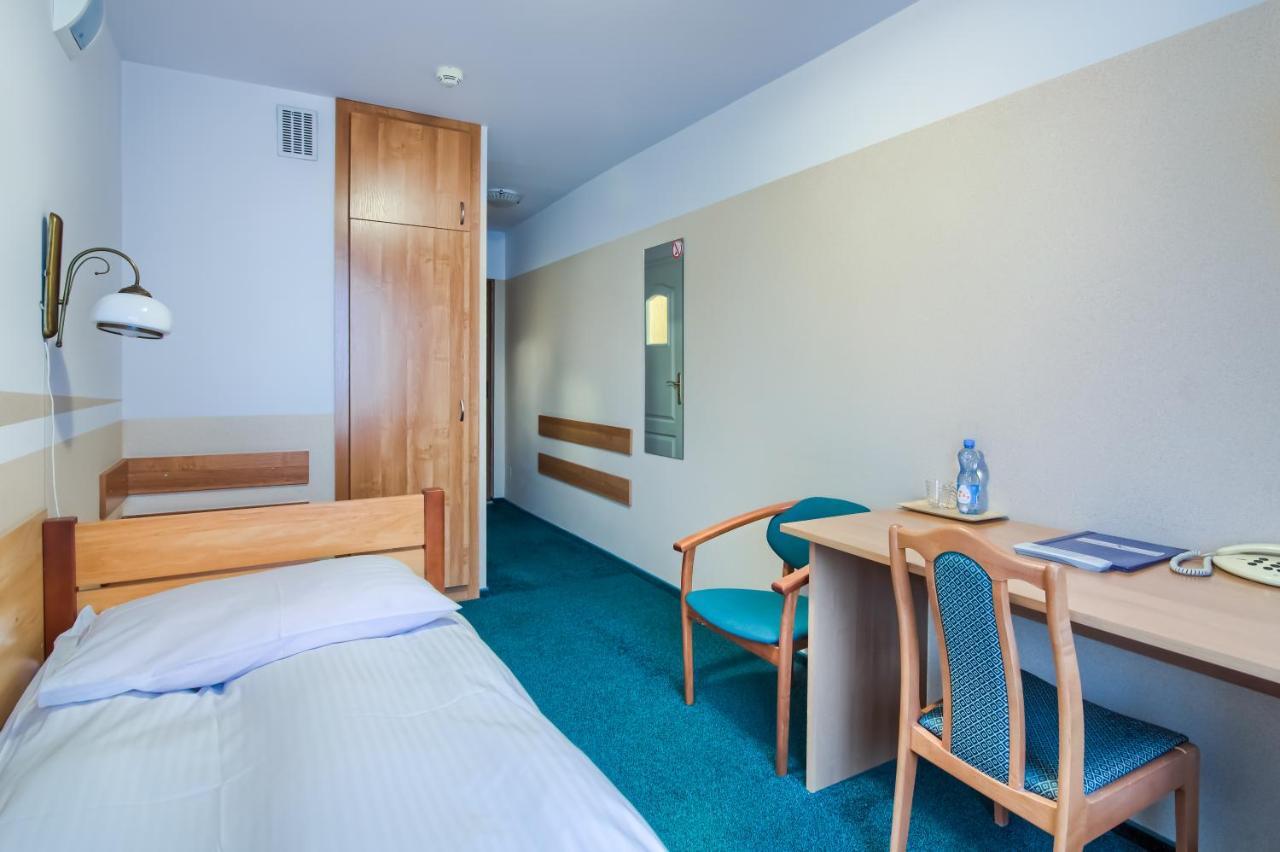 Hotel Konin 코닌 외부 사진