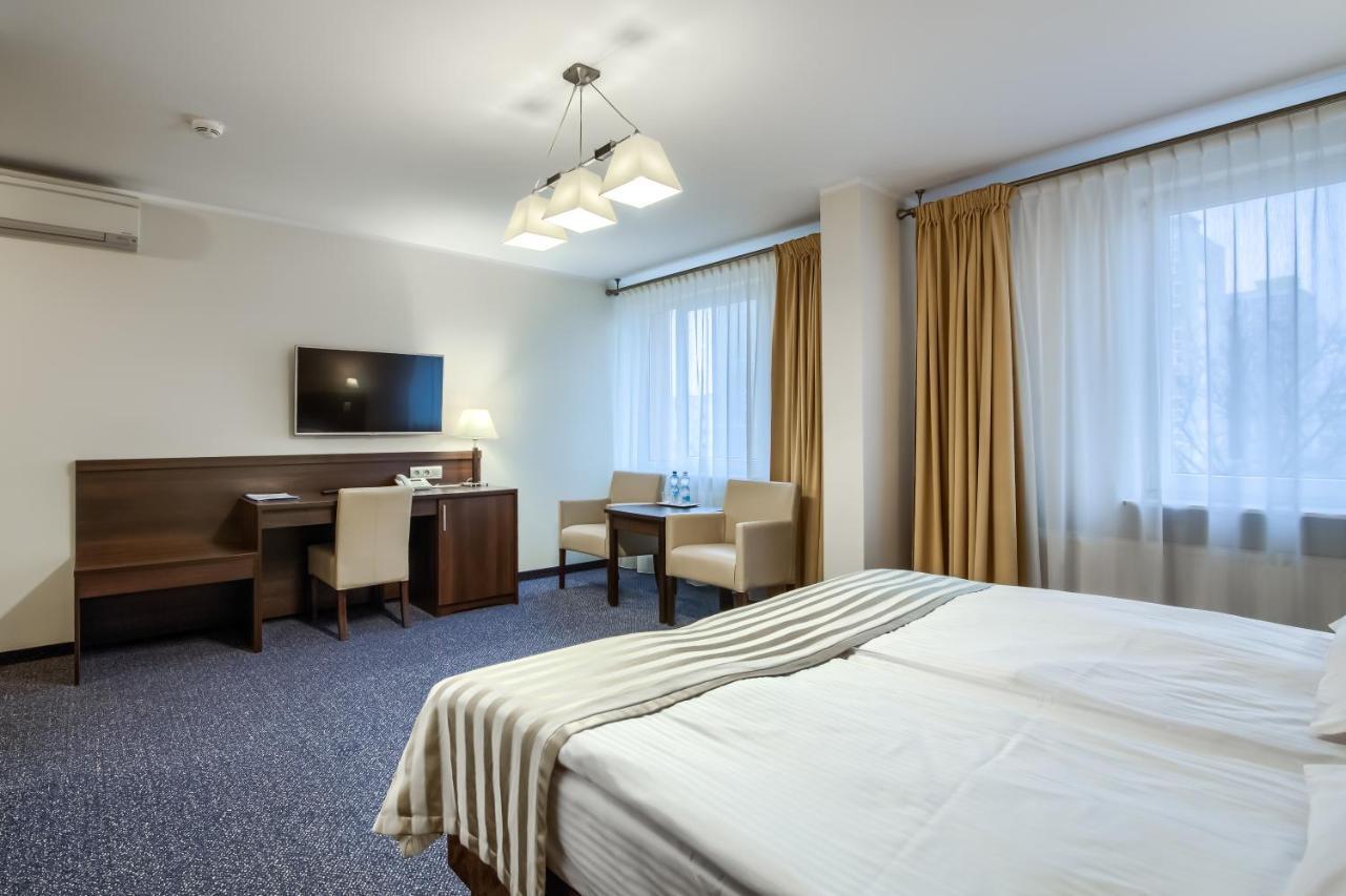 Hotel Konin 코닌 외부 사진
