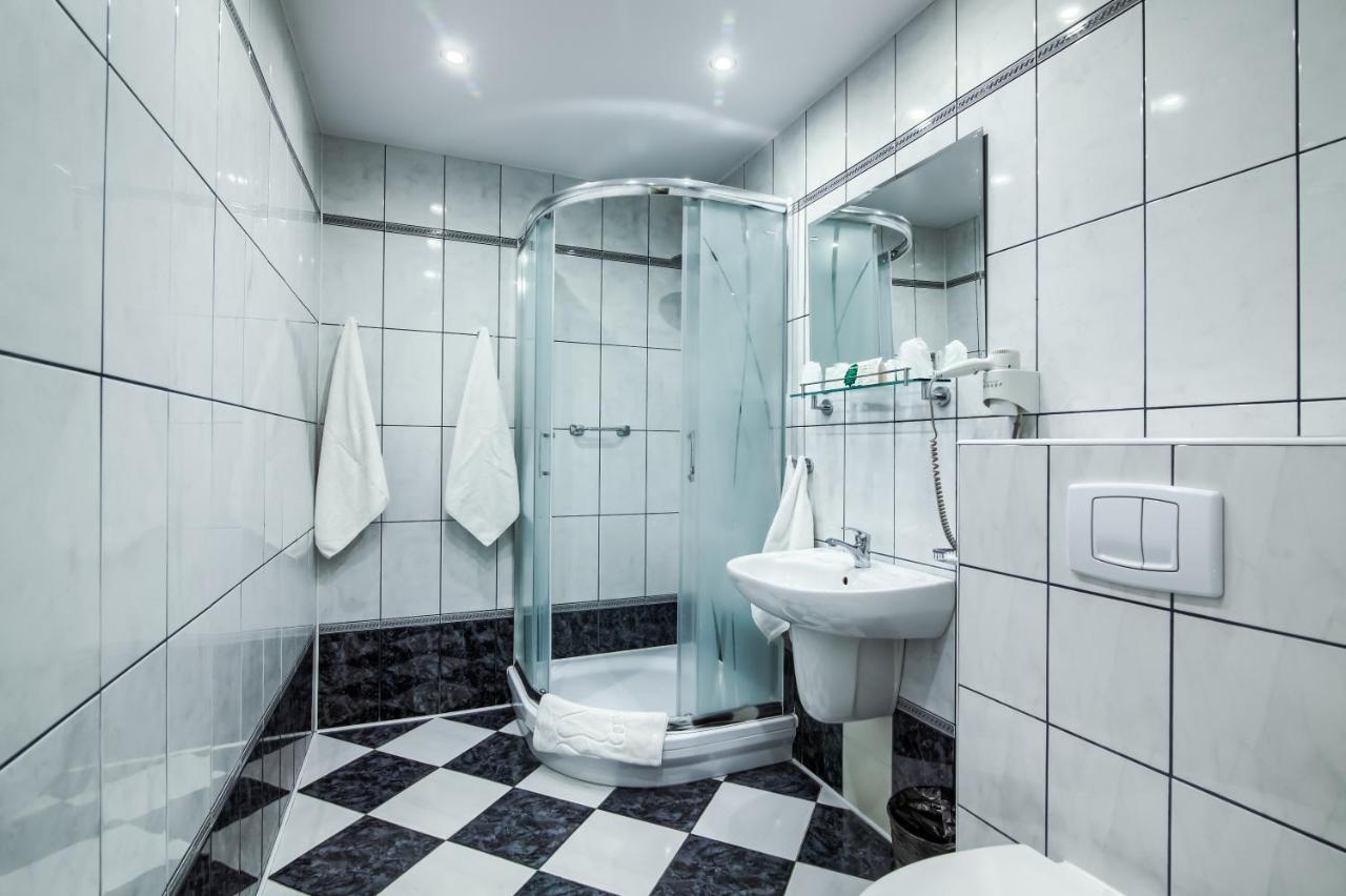 Hotel Konin 코닌 외부 사진