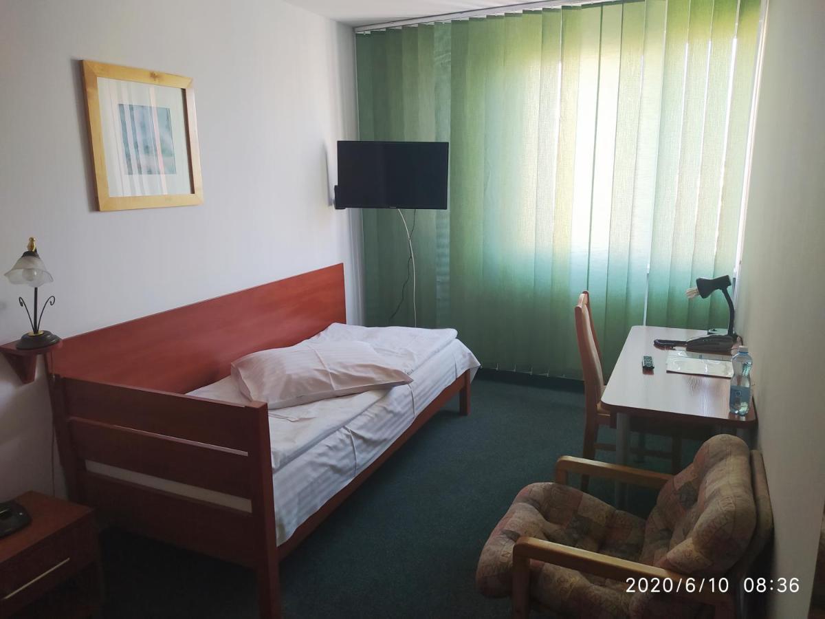Hotel Konin 코닌 외부 사진